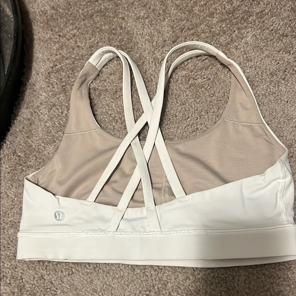 Lululemon - Picture 3 of 3
